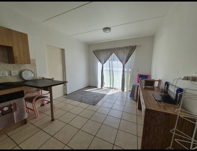 1 BEDROOM APARTMENT FOR SALE IN PARKRAND